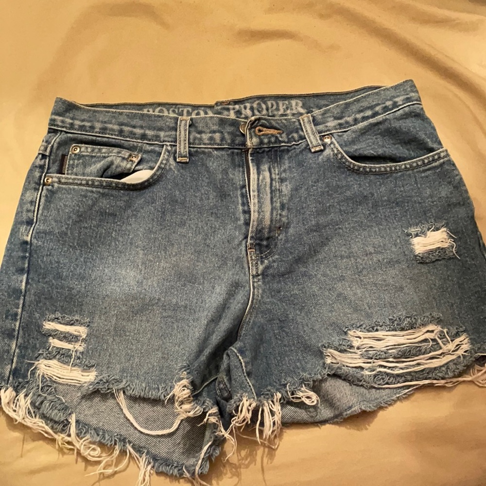 Women’s jeans shorts size 10
